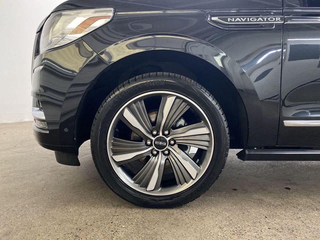 used 2019 Lincoln Navigator car, priced at $36,990