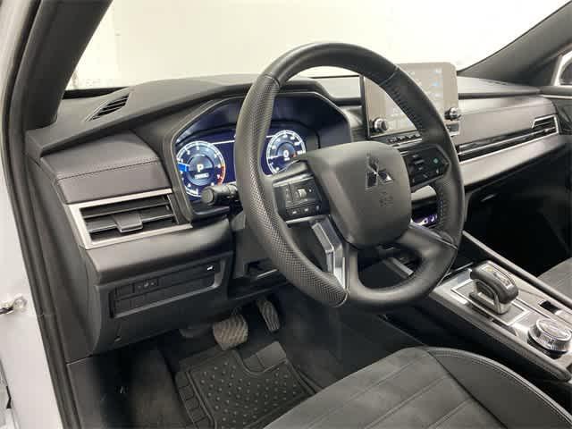 used 2024 Mitsubishi Outlander car, priced at $26,990