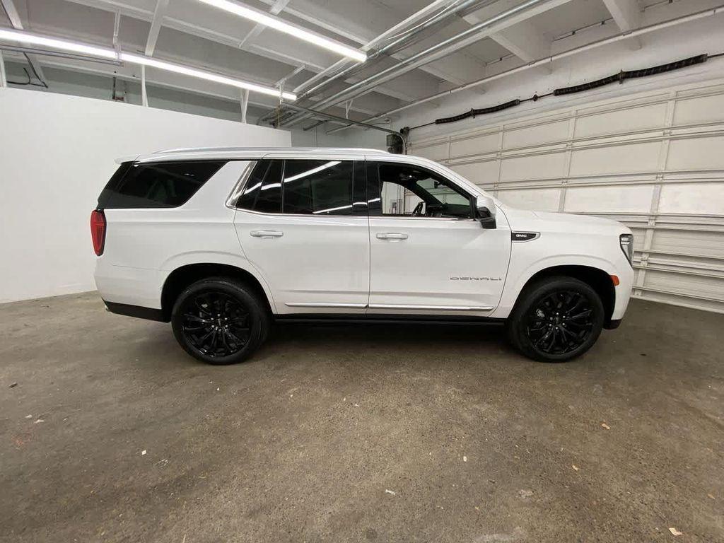 used 2021 GMC Yukon car, priced at $49,990