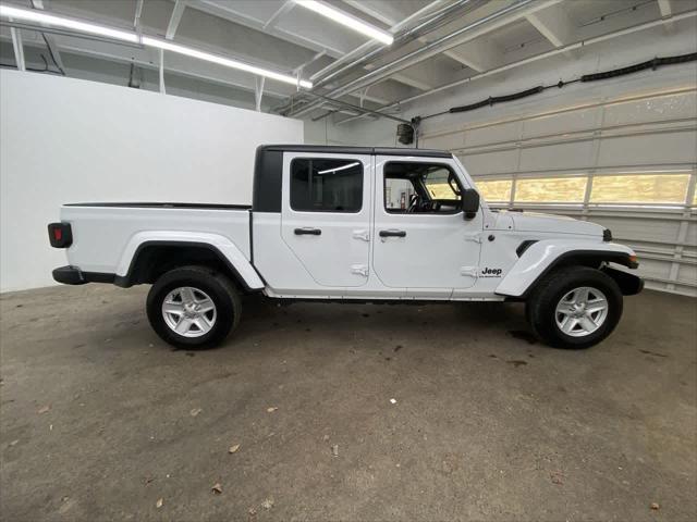 used 2022 Jeep Gladiator car, priced at $26,990