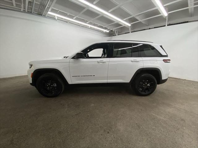 used 2024 Jeep Grand Cherokee car, priced at $37,990