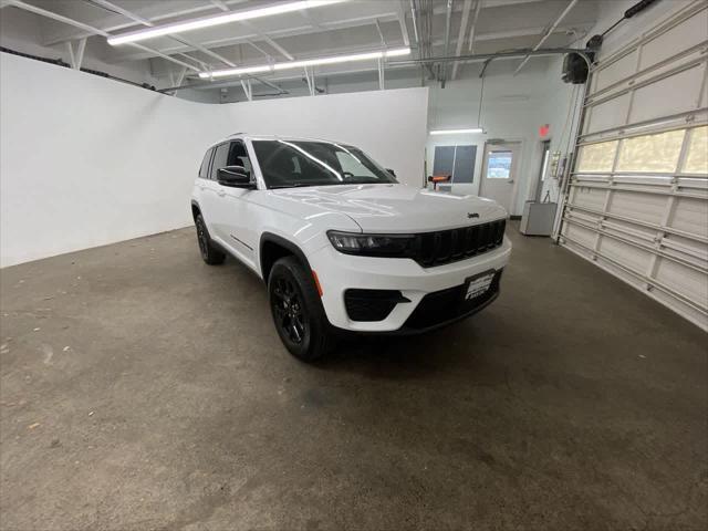 used 2024 Jeep Grand Cherokee car, priced at $37,990