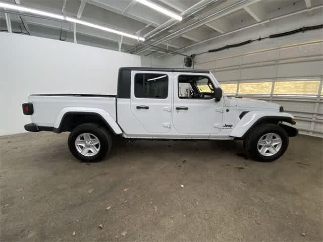 used 2022 Jeep Gladiator car, priced at $27,990