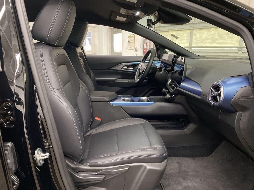 used 2025 Chevrolet Equinox EV car, priced at $24,990