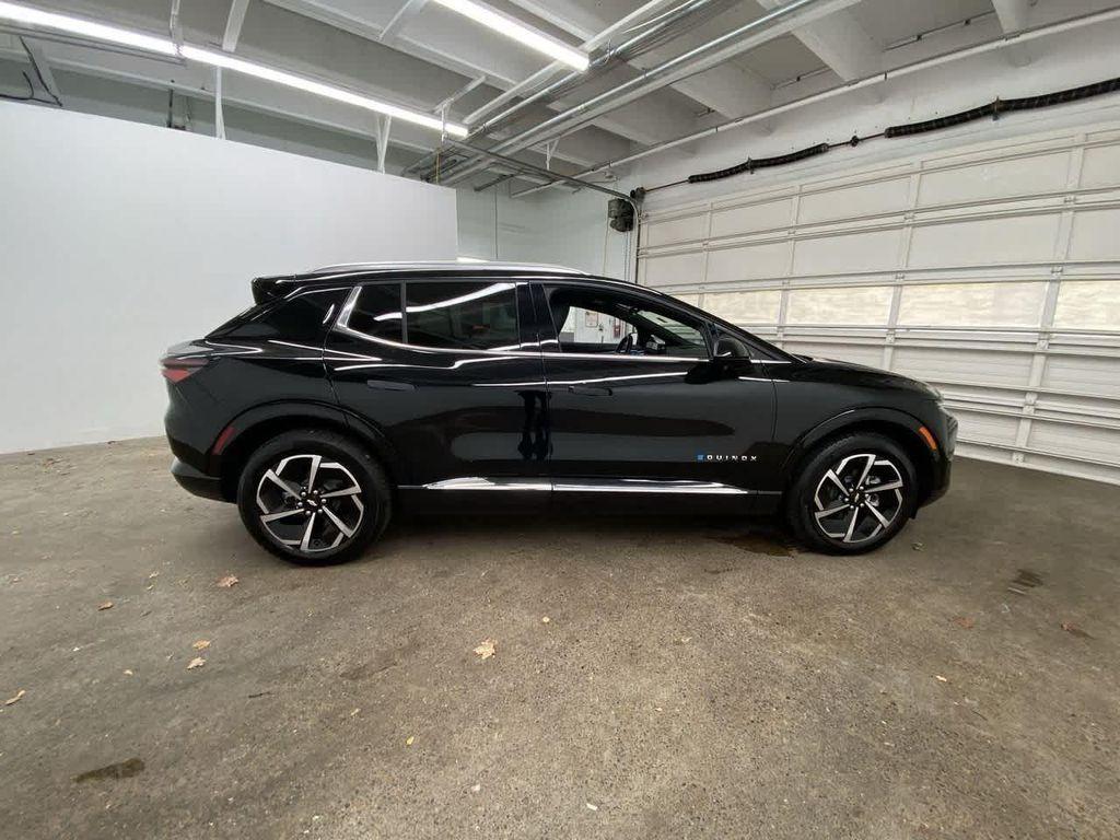 used 2025 Chevrolet Equinox EV car, priced at $24,990