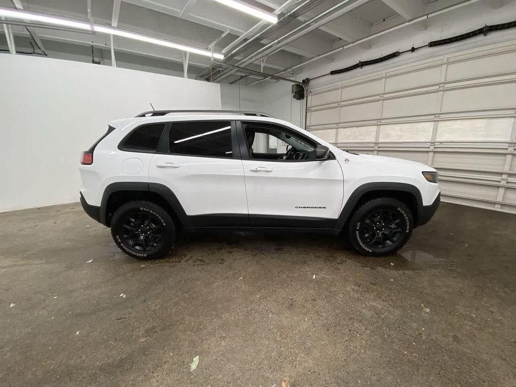 used 2019 Jeep Cherokee car, priced at $17,990