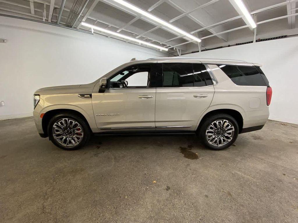 used 2024 GMC Yukon car, priced at $81,990