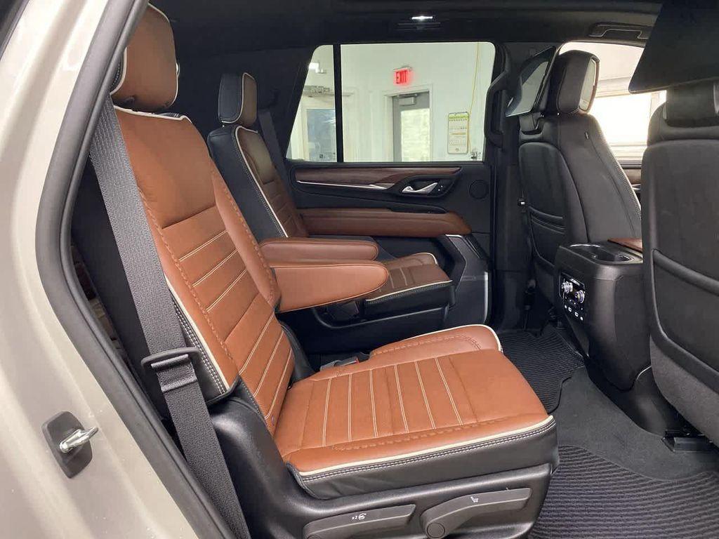 used 2024 GMC Yukon car, priced at $81,990