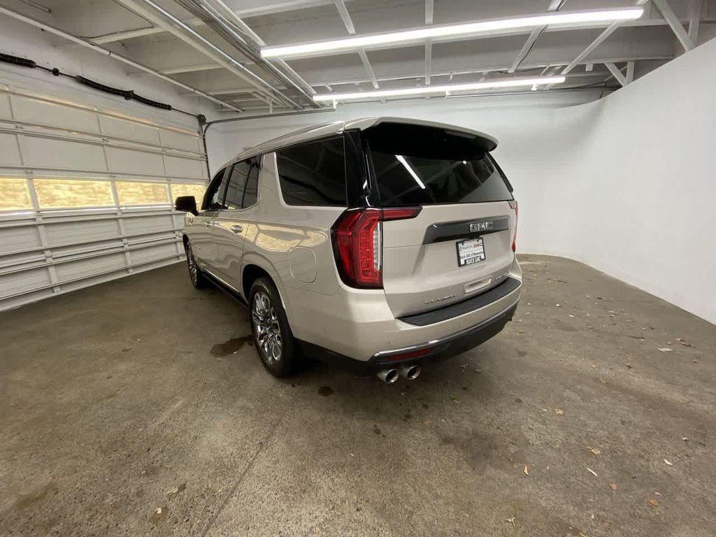 used 2024 GMC Yukon car, priced at $81,990