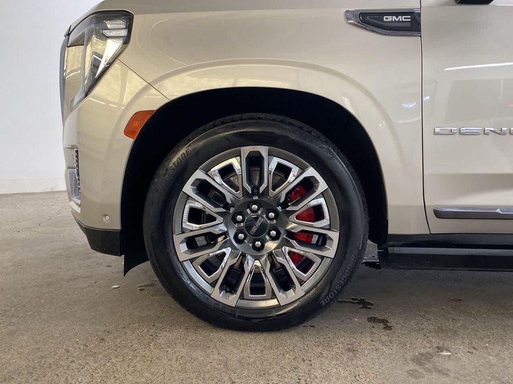 used 2024 GMC Yukon car, priced at $81,990