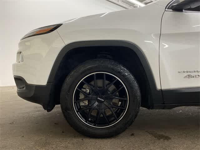 used 2018 Jeep Cherokee car, priced at $13,990