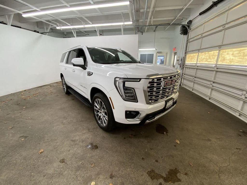 used 2025 GMC Yukon XL car, priced at $74,990