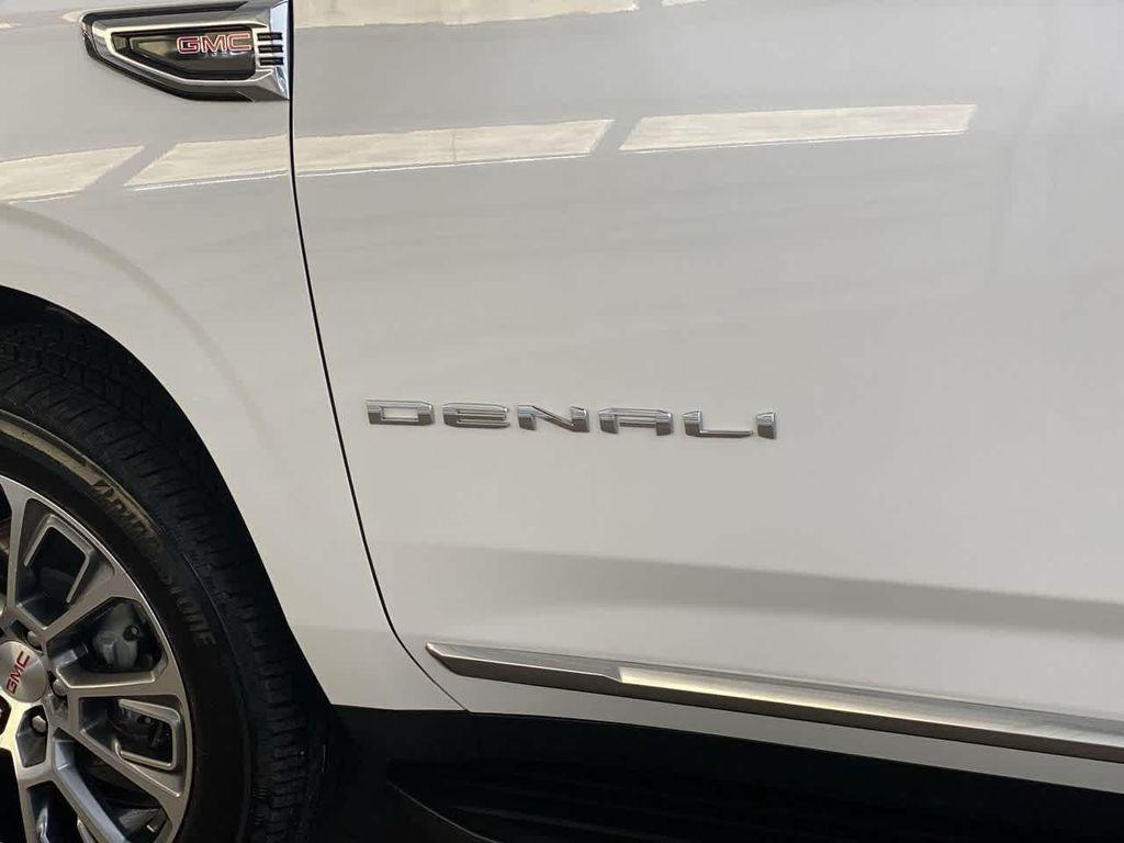 used 2025 GMC Yukon XL car, priced at $74,990