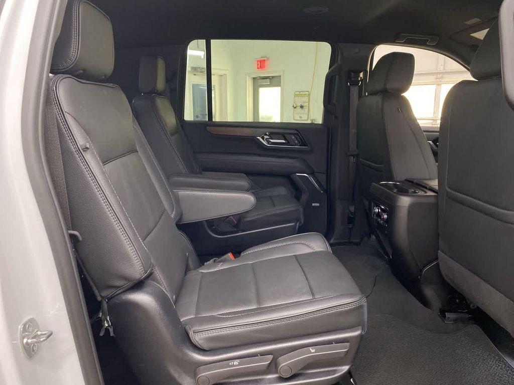 used 2025 GMC Yukon XL car, priced at $74,990