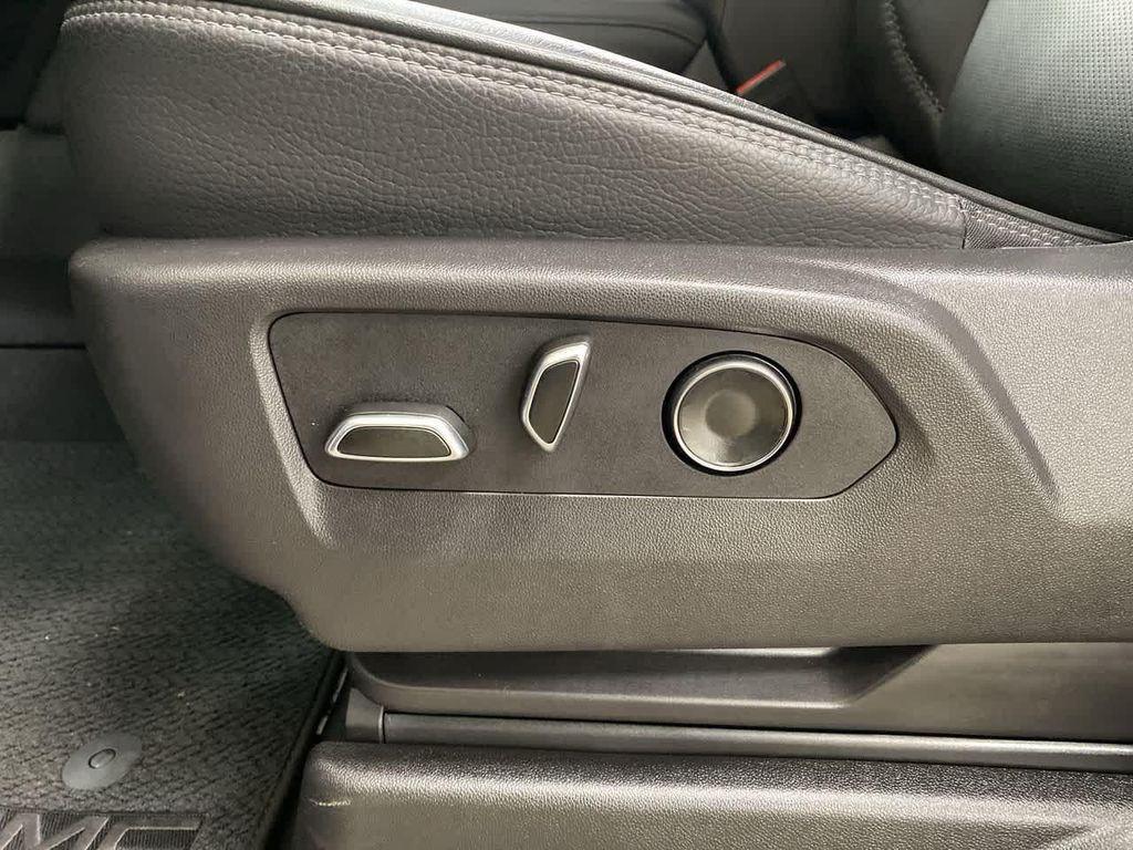 used 2025 GMC Yukon XL car, priced at $74,990