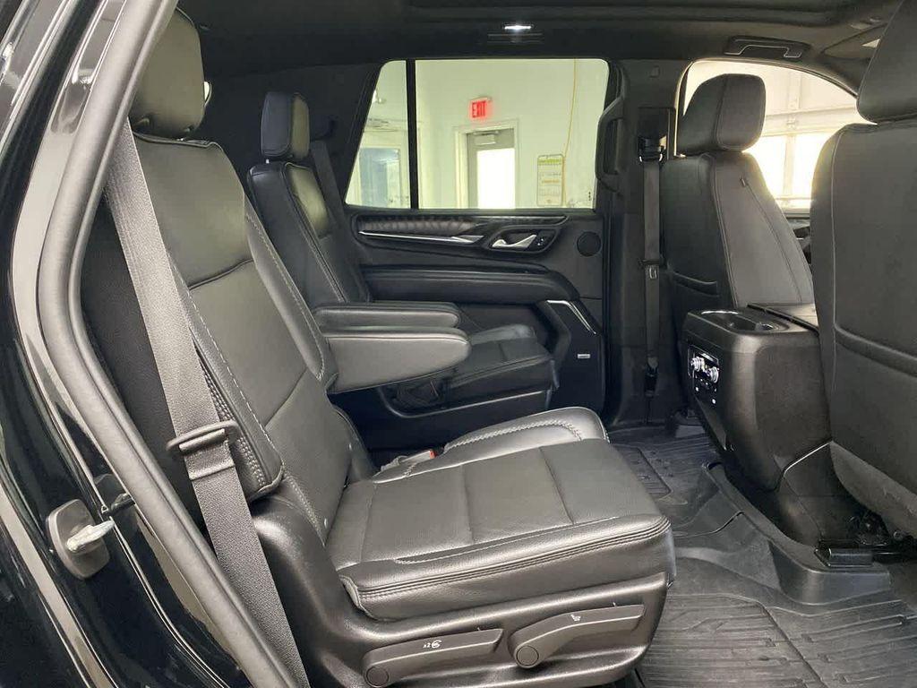 used 2024 GMC Yukon car, priced at $69,990