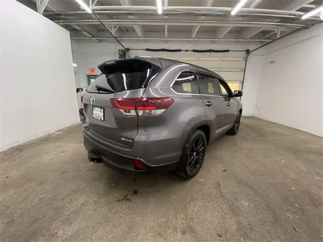 used 2019 Toyota Highlander car, priced at $26,990