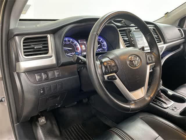 used 2019 Toyota Highlander car, priced at $26,990