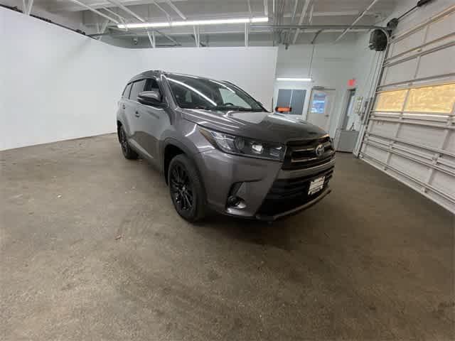 used 2019 Toyota Highlander car, priced at $26,990