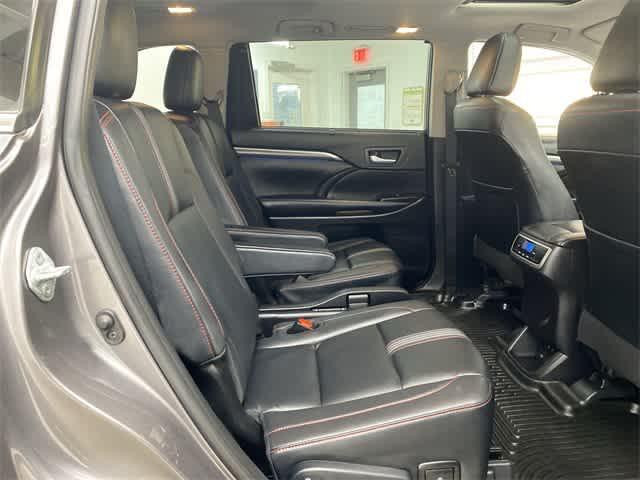 used 2019 Toyota Highlander car, priced at $26,990