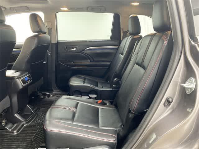 used 2019 Toyota Highlander car, priced at $26,990