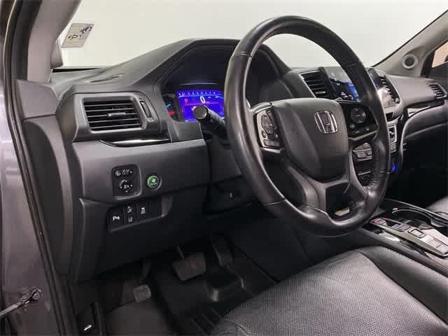 used 2020 Honda Pilot car, priced at $31,990