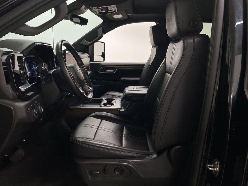 used 2024 Chevrolet Silverado 2500 car, priced at $69,990