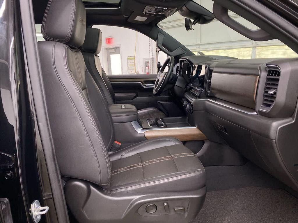 used 2024 Chevrolet Silverado 2500 car, priced at $69,990