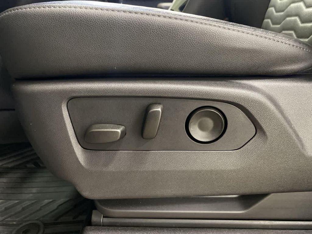 used 2024 Chevrolet Silverado 1500 car, priced at $61,990
