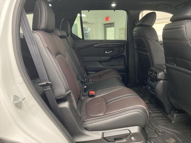 used 2025 Honda Pilot car, priced at $49,990