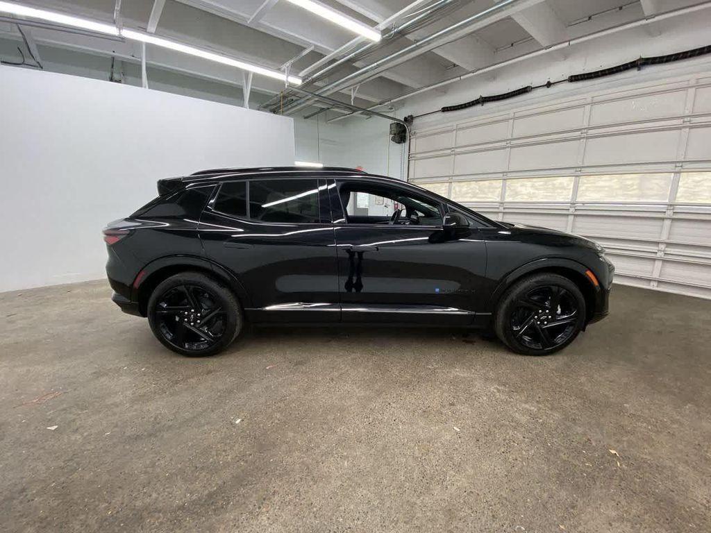 used 2024 Chevrolet Equinox EV car, priced at $27,490