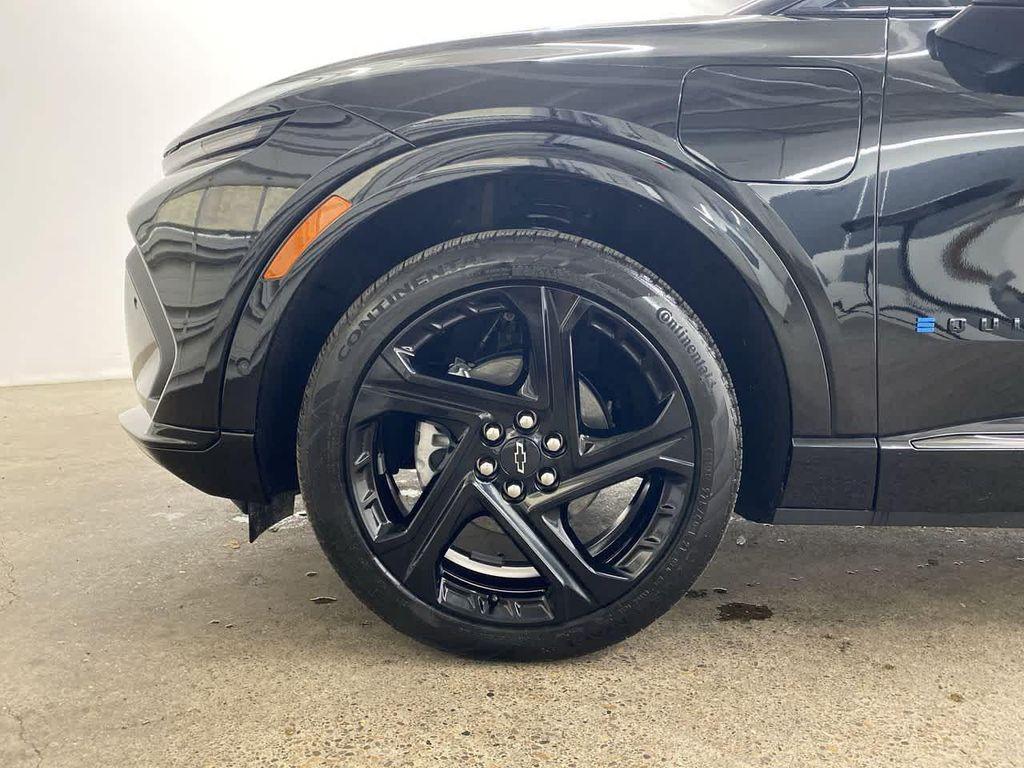 used 2024 Chevrolet Equinox EV car, priced at $27,490