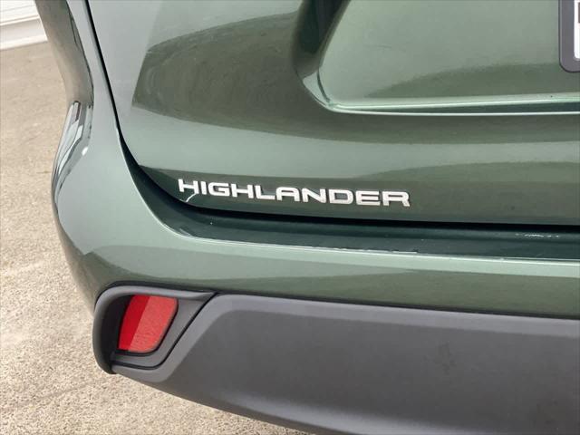 used 2023 Toyota Highlander Hybrid car, priced at $34,990