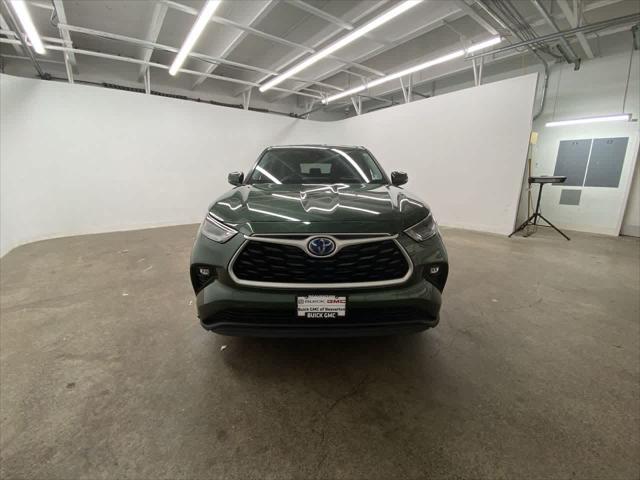 used 2023 Toyota Highlander Hybrid car, priced at $34,990