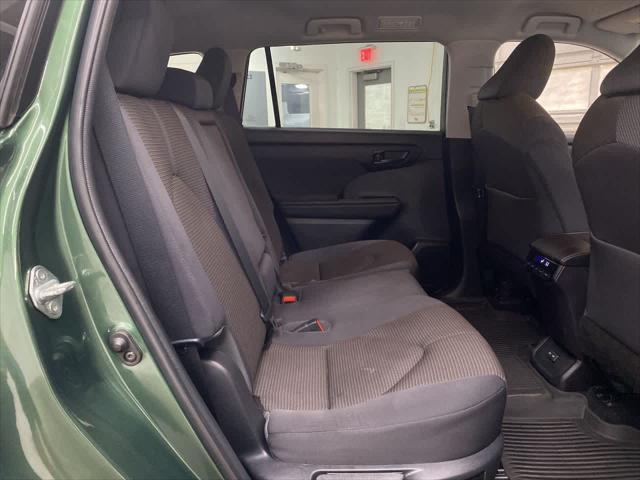 used 2023 Toyota Highlander Hybrid car, priced at $34,990
