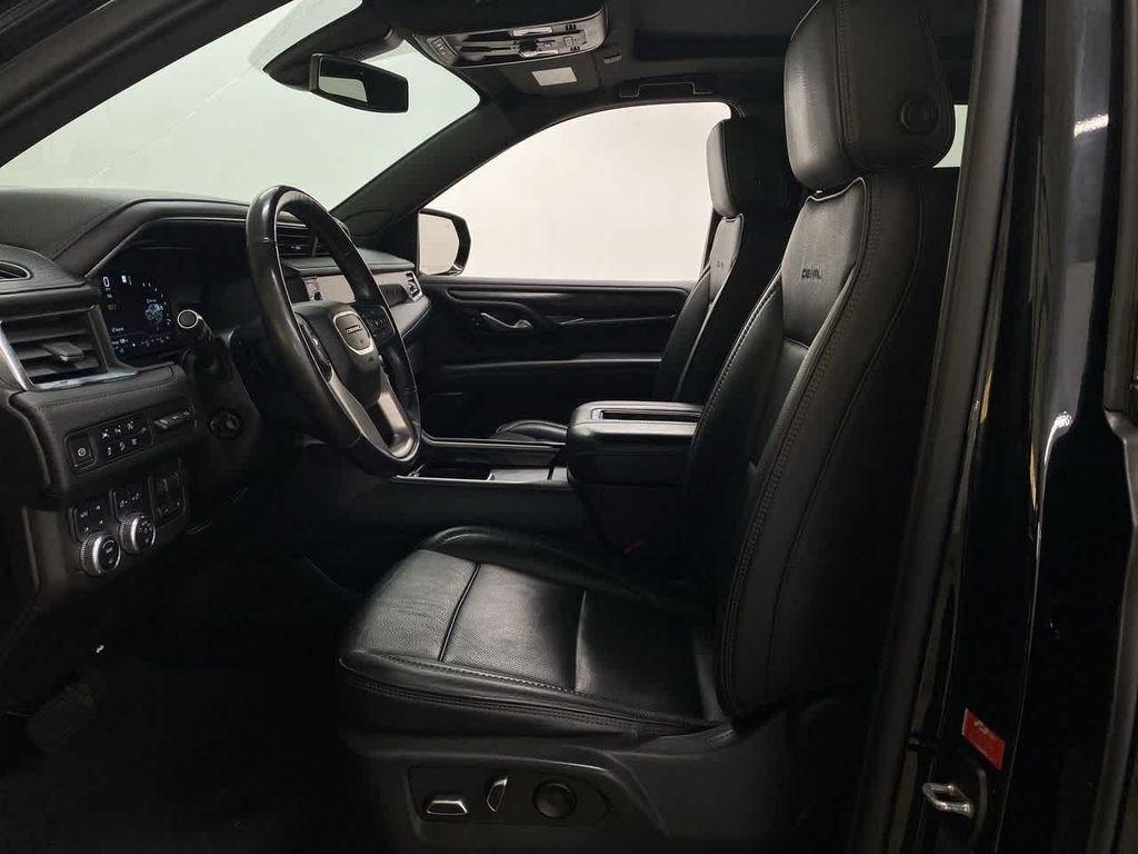 used 2022 GMC Yukon XL car, priced at $54,990