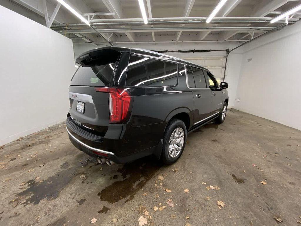 used 2022 GMC Yukon XL car, priced at $54,990