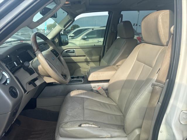 used 2008 Ford Expedition car, priced at $3,000