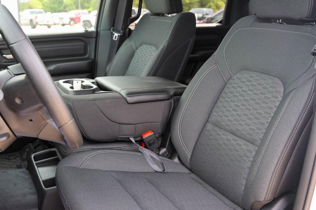 new 2025 Ram 1500 car