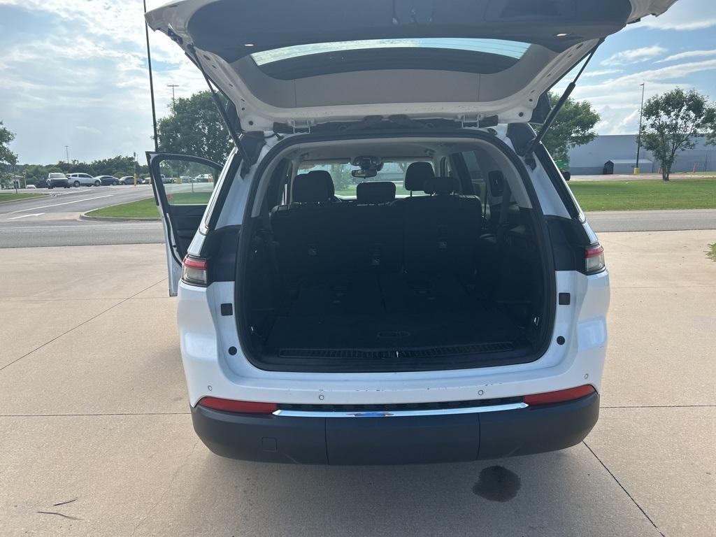 used 2023 Jeep Grand Cherokee L car, priced at $25,000