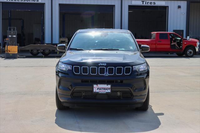 new 2025 Jeep Compass car, priced at $24,990