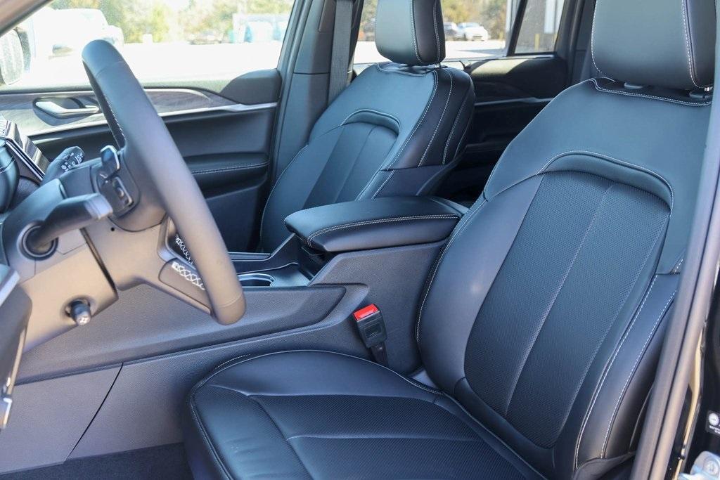 new 2025 Jeep Grand Cherokee car, priced at $43,253