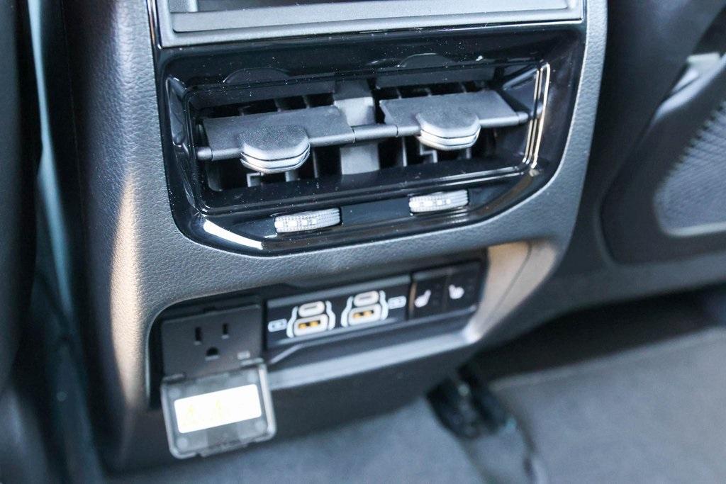 new 2025 Jeep Grand Cherokee car, priced at $43,253