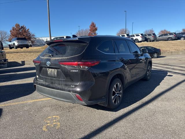 used 2021 Toyota Highlander Hybrid car, priced at $31,888