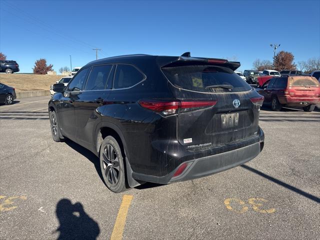 used 2021 Toyota Highlander Hybrid car, priced at $31,888