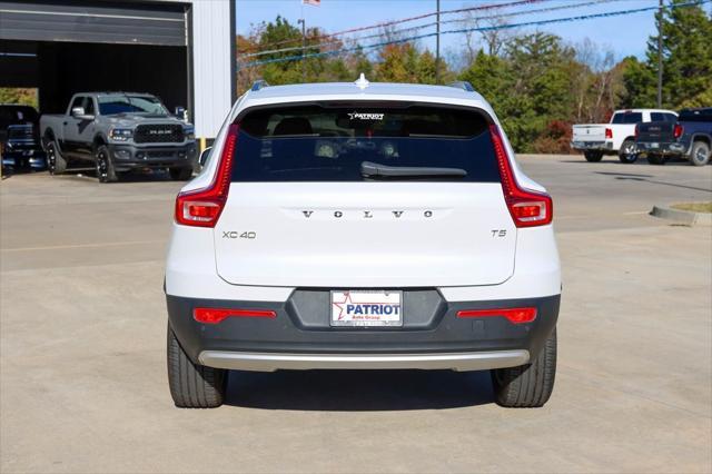 used 2022 Volvo XC40 car, priced at $24,888