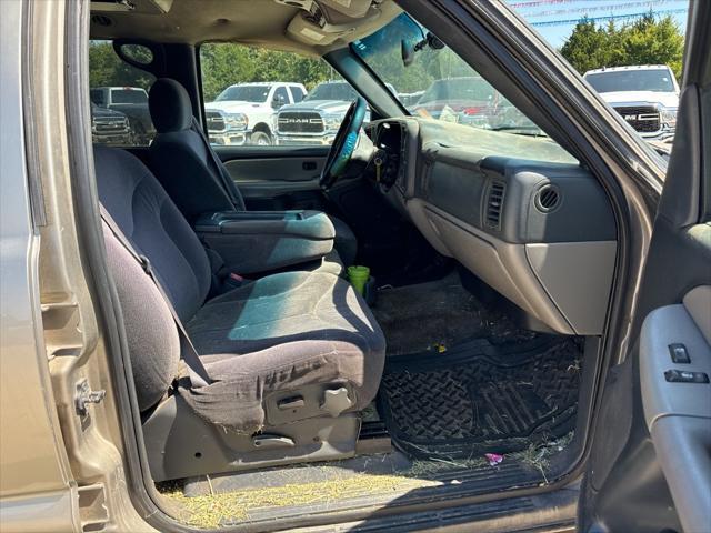 used 2002 GMC Yukon car, priced at $2,000