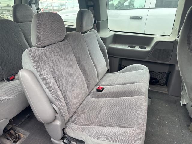 used 2000 Ford Windstar car, priced at $3,333