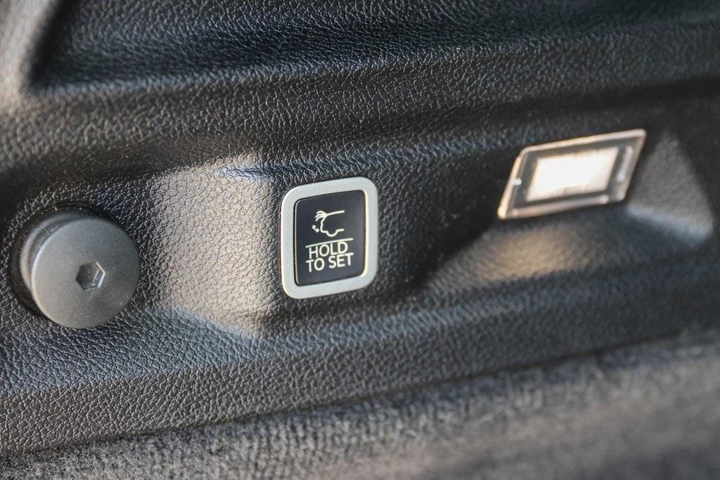 used 2021 Jeep Grand Cherokee L car, priced at $30,888