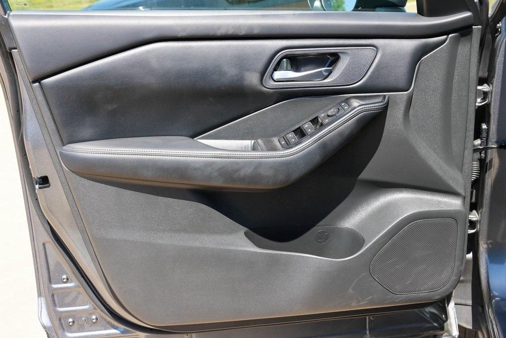 used 2025 Nissan Rogue car, priced at $26,888